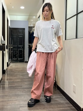「Right-on（ライトオン）のドッグ刺繍ビッグTシャツ（Tシャツ/カットソー、ホワイト系）」を使った、minapoyo1714さん（レディース・171cm）の夏コーディネート
