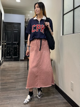「Right-on（ライトオン）のハーフジップロゴTシャツ（Tシャツ/カットソー、ブルー系）」を使った、minapoyo1714さん（レディース・171cm）の夏コーディネート
