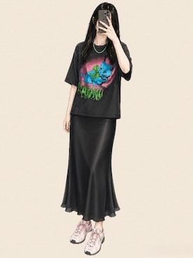 「URBAN RESEARCH（アーバンリサーチ）のキュプラバイアススカート（スカート、ブラック系）」を使った、真野さん（レディース・163cm）の夏コーディネート