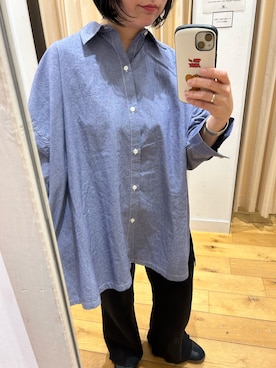 「URBAN RESEARCH DOORS（アーバンリサーチドアーズ）のFORK&SPOON　ビッグシャンブレーシャツ（シャツ/ブラウス、ブルー系）」を使った、ふくおかさんさん（レディース・155cm）の春コーディネート