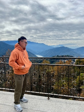 「アイテム（チノパンツ）」を使った、はやしさん（メンズ・173cm・30代）の春コーディネート