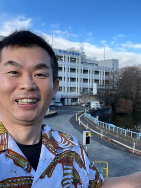 「no brand（ノーブランド）のアイテム（シャツ/ブラウス、ホワイト系）」を使った、新村 浩明さん（メンズ・167cm）の冬コーディネート