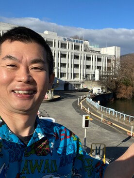 「no brand（ノーブランド）のアイテム（シャツ/ブラウス、ブルー系）」を使った、新村 浩明さん（メンズ・167cm）の冬コーディネート