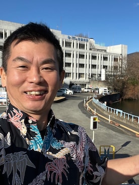 「reyn spooner（レインスプーナー）のアイテム（シャツ/ブラウス、ブラック系）」を使った、新村 浩明さん（メンズ・167cm）の冬コーディネート