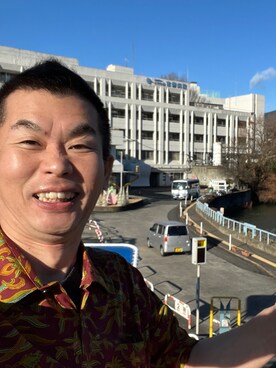 「no brand（ノーブランド）のアイテム（シャツ/ブラウス、ブラウン系）」を使った、新村 浩明さん（メンズ・167cm）の冬コーディネート