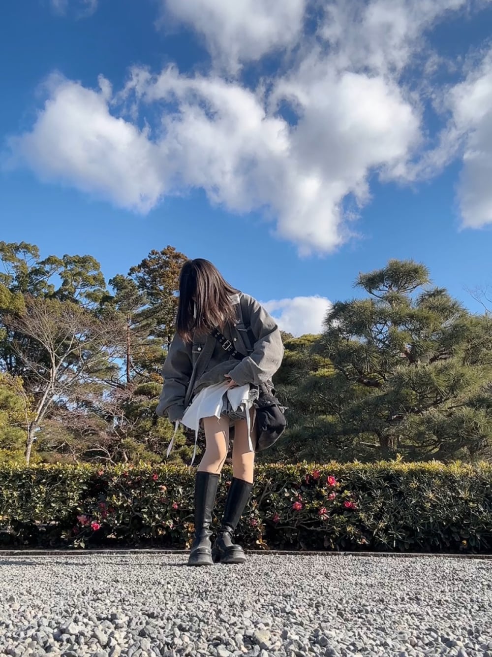 「GRANCY、グランシー女子」｜「INTER FACTORYのカイチ - オーバーサイズワッフルロンT - made in INTERFACTORY（Tシャツ/カットソー、グレー系）」を使った、ふうなちゃんさん（レディース・159cm）の春コーディネートの1枚目の写真