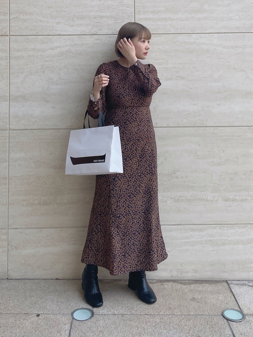 「ワンピース、秋のコーデ、ロングブーツ、休日スタイル、腕時計、イッセイミヤケ、低身長、クリア、お洒落さんとつながりたい、152cm、マーメイドワンピース、TINA:JOJUN、私の推しブランド、ティーナジョジュン」｜「ISSEY MIYAKEのISSEY MIYAKE WATCH / "O by TOKUJIN YOSHIOKA" リストウォッチ（アナログ腕時計、その他）」を使った、udon(23)さん（レディース・152cm）の秋コーディネートの1枚目の写真