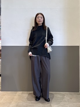 「アイテム（ブローチ/コサージュ）」を使った、fukaseさん（レディース・162cm）の秋コーディネート