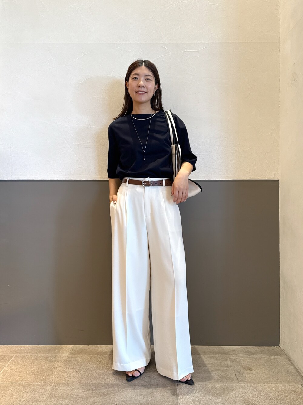 ポンチ切替半袖Tシャツ/WEB限定カラー展開を使った人気ファッション