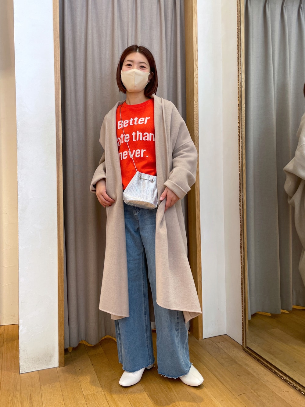 一押し/バサッとは羽織るだけでキマる/リバーガウンコートを使った人気