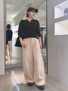 「DouDou（ドゥドゥ）のペイントパンツ（その他パンツ、ベージュ系）」を使った、yukiさん（レディース・161cm）の秋コーディネート