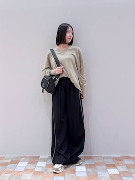 「アイテム（ボディバッグ/ウエストポーチ）」を使った、byrrinnaさん（レディース・155cm）の秋コーディネート