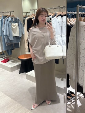 「RIVE DROITE（リヴドロワ）の【大人の肌見せに/抜け感◎】シアードルマンカットソー（Tシャツ/カットソー、ベージュ系）」を使った、nahoさん（レディース・161cm）の春コーディネート