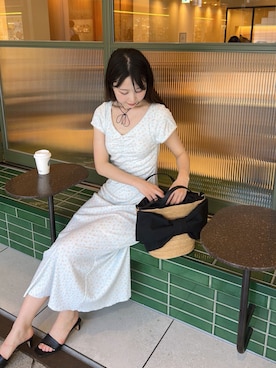 「CURI BISCUI（キュリ　ビスキュイ）のアイテム」を使った、etre loinさん（レディース・160cm）の夏コーディネート