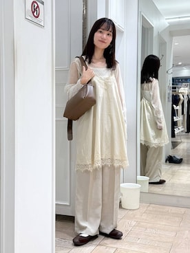 「LOWRYS FARM（ローリーズファーム）のスタイルＵＰクロスカップキャミ　100757（Tシャツ/カットソー、ホワイト系）」を使った、riidayooさん（レディース）の春コーディネート