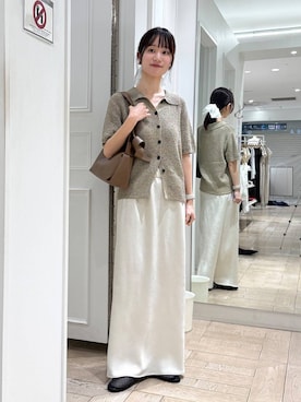 「LOWRYS FARM（ローリーズファーム）のストレッチサテンスカート　 290120（スカート、ホワイト系）」を使った、riidayooさん（レディース）の春コーディネート