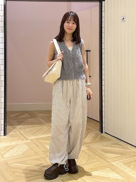 「LOWRYS FARM（ローリーズファーム）のアイテム（ベスト）」を使った、riidayooさん（レディース・160cm）の夏コーディネート