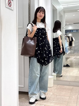「LOWRYS FARM（ローリーズファーム）のレースデニム　601055（デニムパンツ、ブルー系）」を使った、riidayooさん（レディース）の夏コーディネート