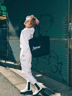 DOUBLE CHEESEBURGERさんのコーディネート