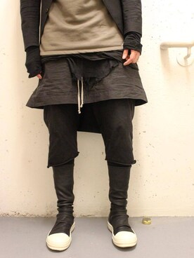 「DRKSHDW by RICK OWENS（ダークシャドウ バイ リックオウエンス）のアイテム（パーカー）」を使った、malonさん（メンズ・174cm）の冬コーディネート