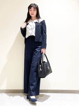 「INDIVI（インディヴィ）の【上品光沢／セレモニー／SETUP可能】切り替えデザインジャケット（ノーカラージャケット、ブルー系）」を使った、Kuwa-Pさん（レディース・159cm）の冬コーディネート