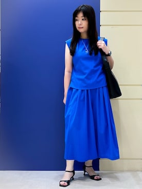 「INDIVI（インディヴィ）の【クールエアー素材／UVケア／吸汗速乾】エアリータックブラウス（シャツ/ブラウス、ブルー系）」を使った、Kuwa-Pさん（レディース・159cm）の春コーディネート