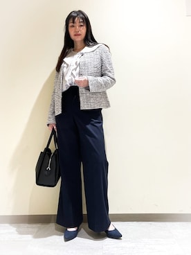 「INDIVI（インディヴィ）の【洗える／セレモニー】ラッフルサテンブラウス（シャツ/ブラウス、グレー系）」を使った、Kuwa-Pさん（レディース・159cm）の春コーディネート