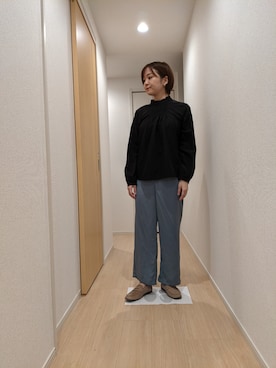 「サテンパンツ」｜「アイテム（ローファー）」を使った、nanacheeseさん（レディース・157cm）の秋コーディネート