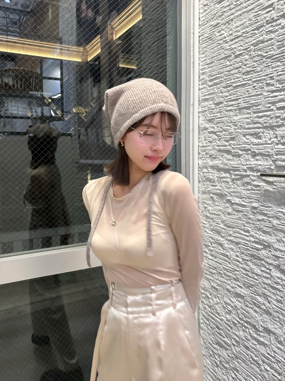 「Rosarymoonのアイテム（ニットキャップ/ビーニー、ベージュ系）」を使った、yuklaly_さん（レディース・160cm）の冬コーディネートの1枚目の写真
