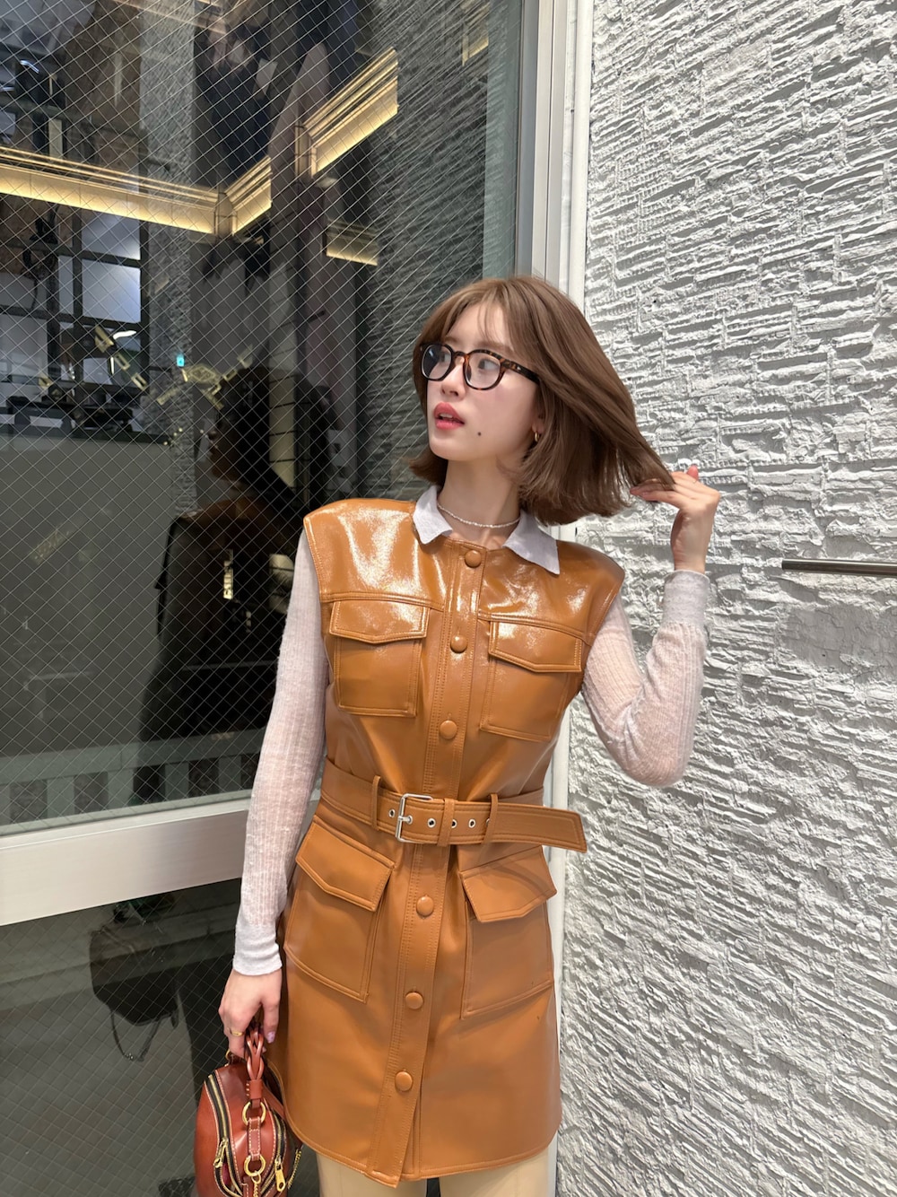 「H&Mのアイテム（ワンピース/ドレス、ブラウン系）」を使った、yuklaly_さん（レディース・160cm）の春コーディネートの1枚目の写真