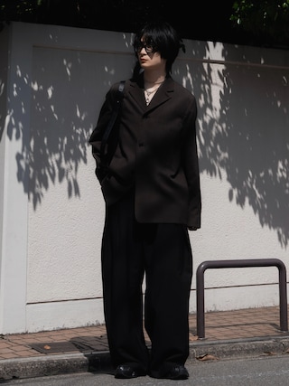 「soerte(ソエルテ)の3tuck Wide Balloon Trousers / 3タックワイドバルーンスラックス(スラックス)」を使った、きゅうさん(メンズ・172cm)の秋コーディネート