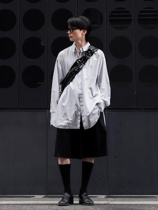 LAPIIS（ラピス）の「TWO TUCK WOOL WIDE SHORT TROUSERS