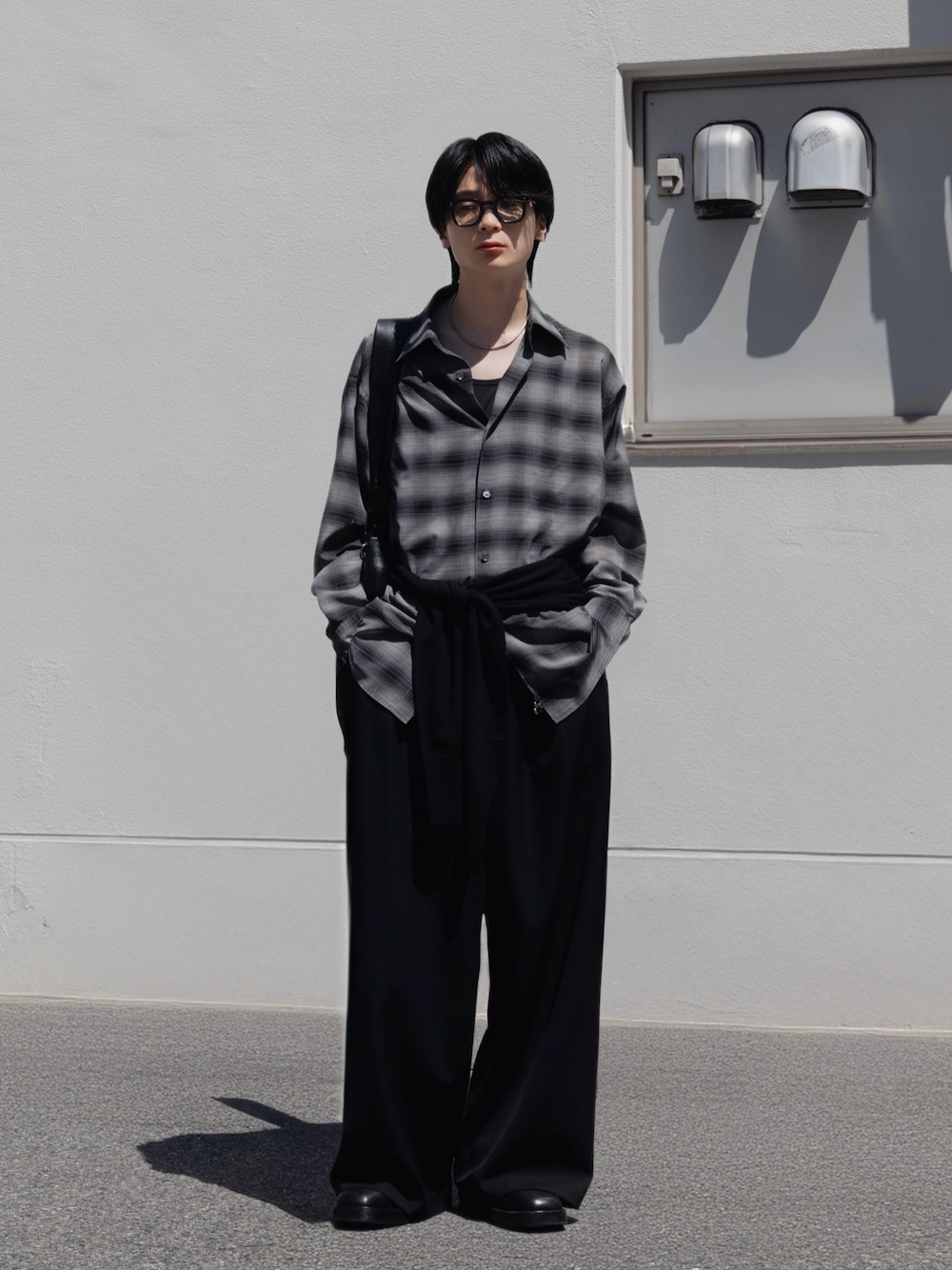 LAPIIS WOOL GABARDINE  ワイドパンツ 02 LAPIIS（ラピス）の「WOOL GABARDINE INTACK WIDE TROUSERS