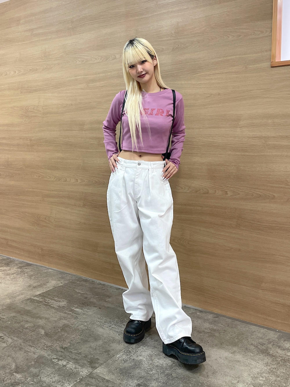 「x-girl、Xgirl_ootd、エックスガール、秋コーデ、2024秋新作、2024冬の新作、カットソー、pink、テーパードパンツ、カラーコーデ、着回しコーデ、お出かけコーデ、トレンドファッション、デニムパンツ」｜「X-girlのSTAR LOGO L/S BABY TEE（Tシャツ/カットソー、ピンク系）」を使った、RUIさん（レディース・160cm）の秋コーディネートの1枚目の写真