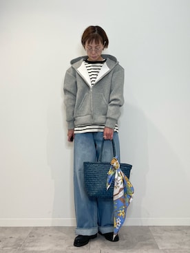 「アイテム（ストール/ショール）」を使った、kitaさん（レディース・156cm）の秋コーディネート