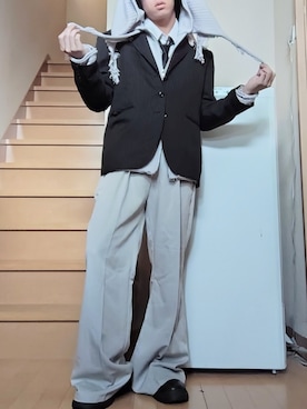 「アイテム（ネクタイ）」を使った、鈴木 悠馬さん（メンズ・160cm）の秋コーディネート