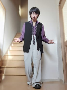 「アイテム（ネクタイ、レッド系）」を使った、鈴木 悠馬さん（メンズ・160cm）の冬コーディネート