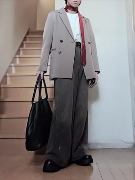 「アイテム（音楽/本・雑誌）」を使った、鈴木 悠馬さん（メンズ・160cm）の秋コーディネート