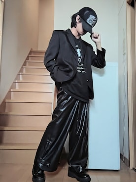 「アイテム（音楽/本・雑誌）」を使った、鈴木 悠馬さん（メンズ・160cm）の秋コーディネート
