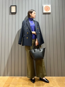 「ビジネススタイル」｜「アイテム（アクセサリー）」を使った、安田(yasuda)さん（レディース・168cm）の秋コーディネート