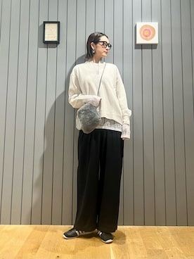 「アイテム（イヤリング）」を使った、安田(yasuda)さん（レディース・168cm）の秋コーディネート