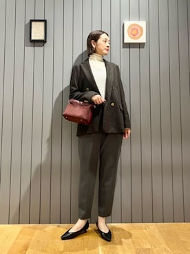 「green label relaxing（グリーンレーベルリラクシング）のアイテム（ショルダーバッグ）」を使った、安田(yasuda)さん（レディース・168cm）の秋コーディネート