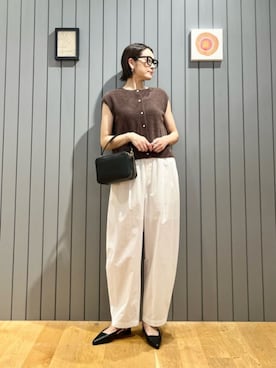 「green label relaxing（グリーンレーベルリラクシング）のアイテム（ショルダーバッグ）」を使った、安田(yasuda)さん（レディース・168cm）の秋コーディネート