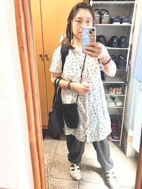 「Temuで購入のアイテム（シューズ、ホワイト系）」を使った、rin rinさん（レディース・158cm）の秋コーディネート