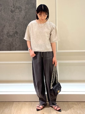 「fredy emue（フレディエミュ）のカーブデニムパンツ（デニムパンツ）」を使った、HINAKOさん（レディース・162cm）の春コーディネート