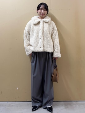 「アイテム（ムートンコート）」を使った、HINAKOさん（レディース・162cm）の冬コーディネート