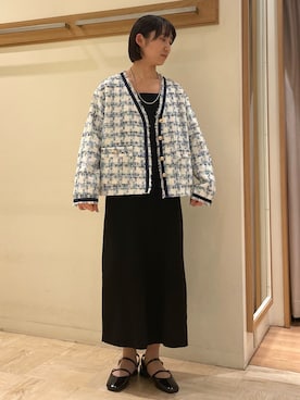 「黒ワンピ」｜「アイテム（ノーカラージャケット）」を使った、HINAKOさん（レディース・162cm）の冬コーディネート