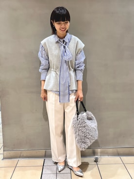 「NOLLEY’S（ノーリーズ）の＜飯豊まりえさん着用＞リボンタイ パール釦シャツ（シャツ/ブラウス、ブルー系）」を使った、osanaiさん（レディース・168cm）の秋コーディネート