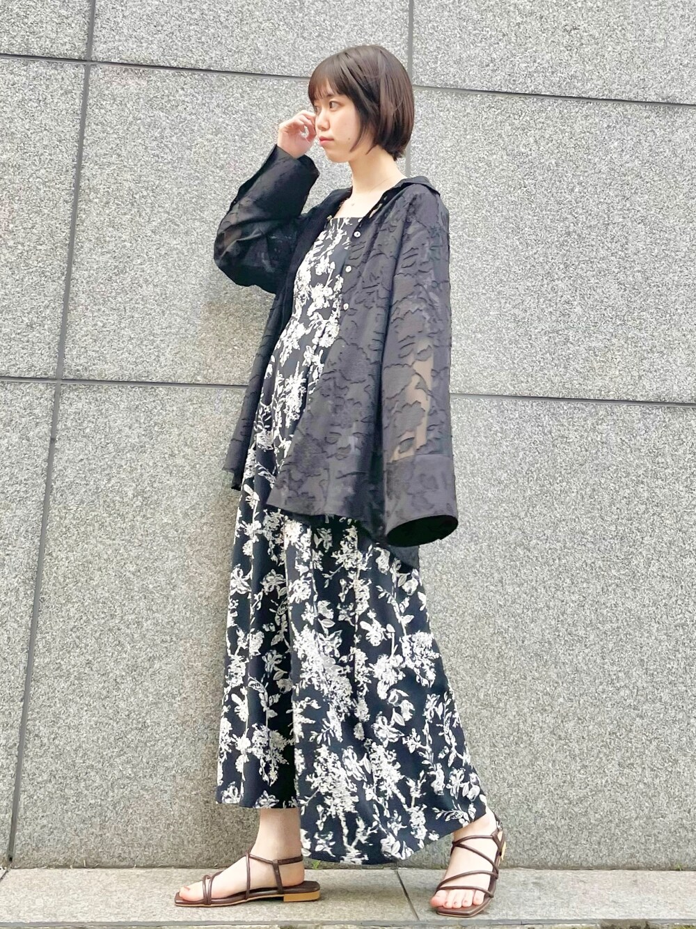 MillionCarats ミリオンカラッツ 半袖　花柄ワンピース　ラメキラキラ MillionCarats ミリオンカラッツ 半袖 花柄ワンピース ラメキラキラ