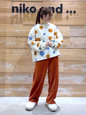 「アイテム（スリッポン）」を使った、くるちさん（レディース・156cm）の秋コーディネート